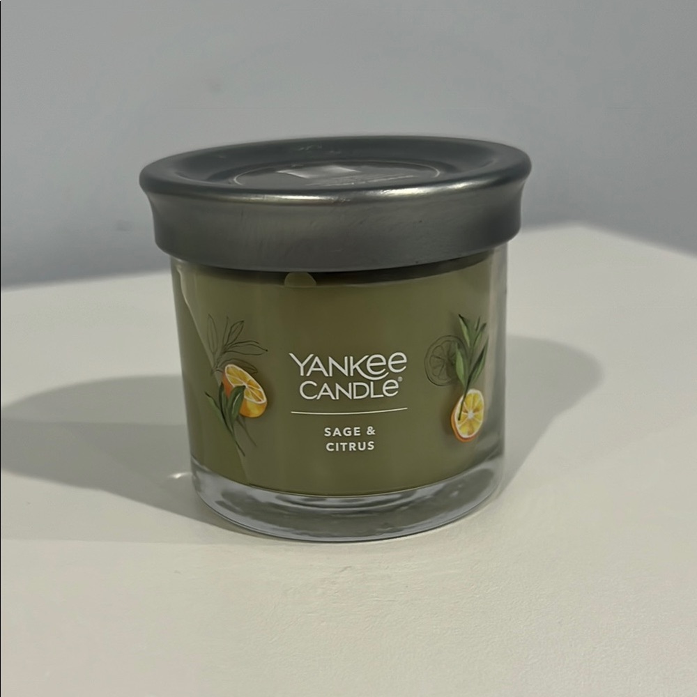 Yankee Candle - Sage and Citrus